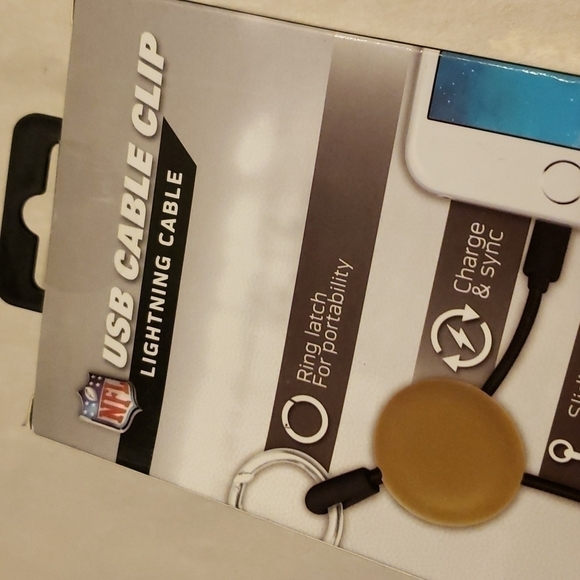 NEW NFL Washington Redskins Football Team USB Cable Clip Lightning Cable - Picture 6 of 9